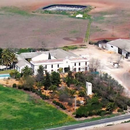 Hacienda Chambergo Casa En La Campina Sevillana Ecija Bagian luar foto