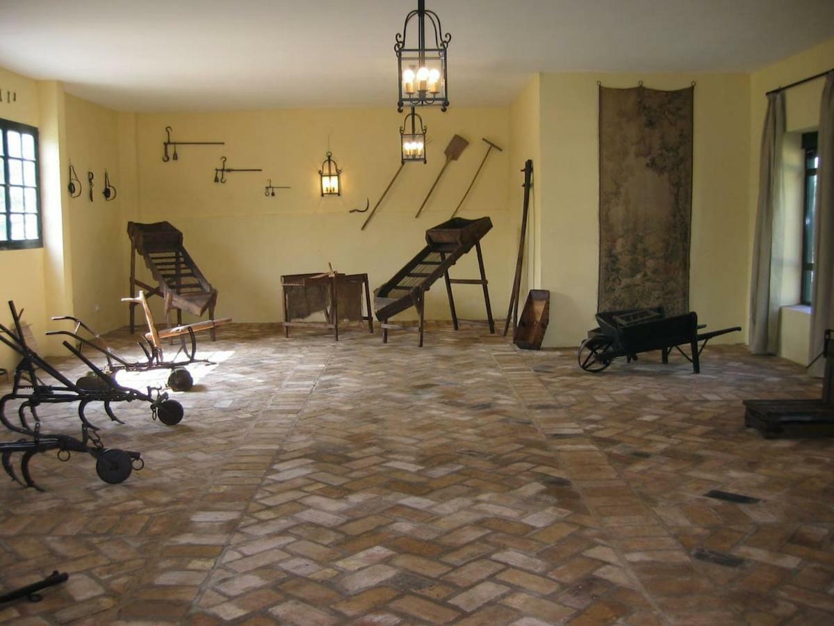Hacienda Chambergo Casa En La Campina Sevillana Ecija Bagian luar foto